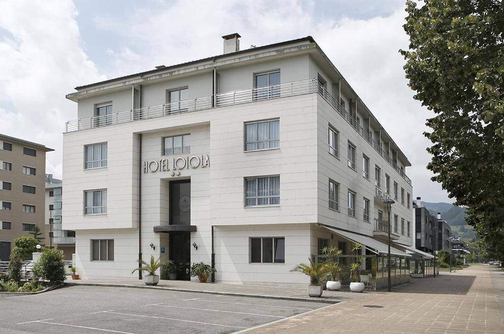 Hotel Loiola أثبيتيا المظهر الخارجي الصورة