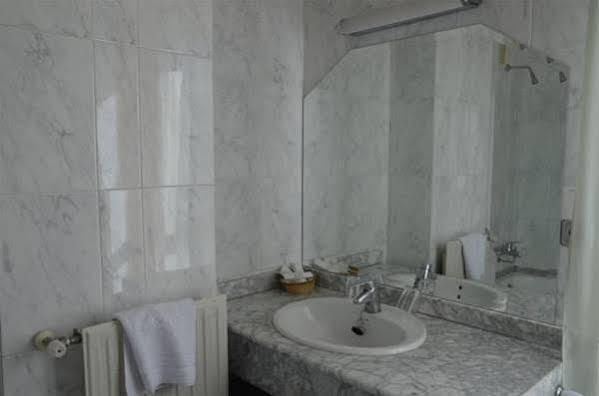 Hotel Loiola أثبيتيا المظهر الخارجي الصورة